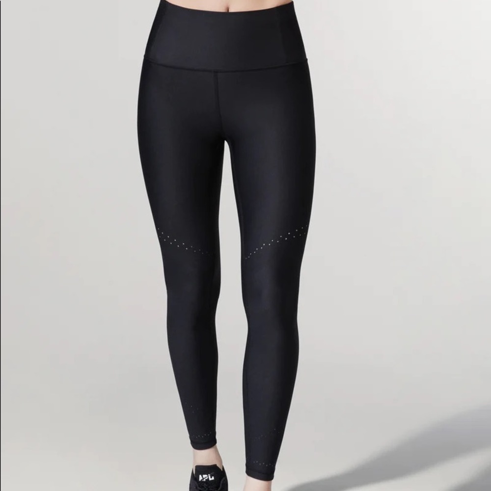 Lululemon zoned in tights